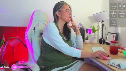 Snapshot of catrina_rich chatting on 10/12/25, 11:15 catrina online show from 10/12/25, 11:15