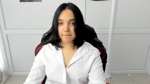 Snapshot of catrine_cute chatting on 05/26/26, 06:42 Catrine online show from 05/26/26, 06:42