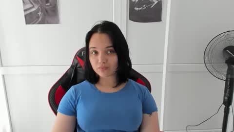 Snapshot of catrine_cute chatting on 06/03/26, 09:45 Catrine online show from 06/03/26, 09:45