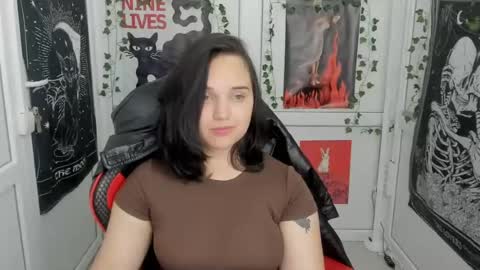 Catrine online show from 07/28/26, 12:48