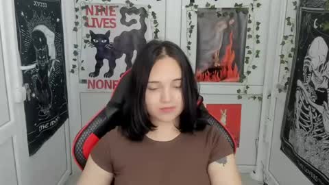 Catrine online show from 07/29/26, 06:55