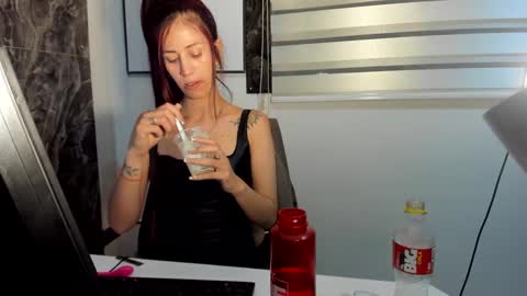 Snapshot of catt_evans1 chatting on 12/05/24, 12:08 CATT EVANS online show from 12/05/24, 12:08