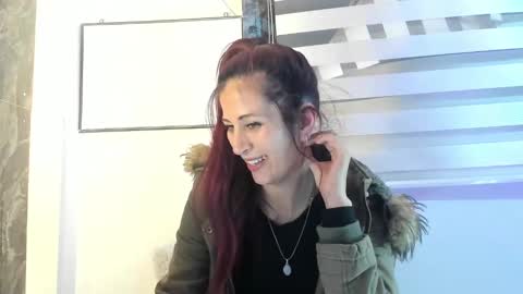 Snapshot of catt_evans1 chatting on 12/29/24, 06:24 CATT EVANS online show from 12/29/24, 06:24