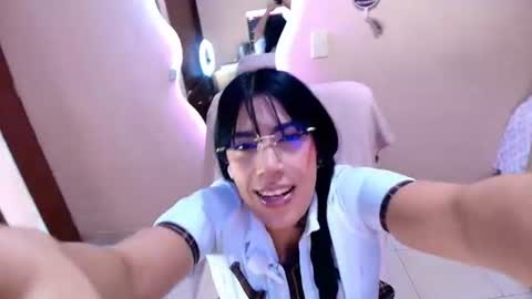Cattleya online show from 07/04/26, 03:24