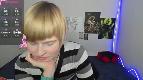 Snapshot of cattie_w_ chatting on 12/02/25, 01:22 cattie_w_ online show from 12/02/25, 01:22