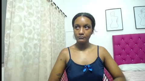 Snapshot of cattleya_hotgirl chatting on 10/27/25, 02:10 Cattleya online show from 10/27/25, 02:10