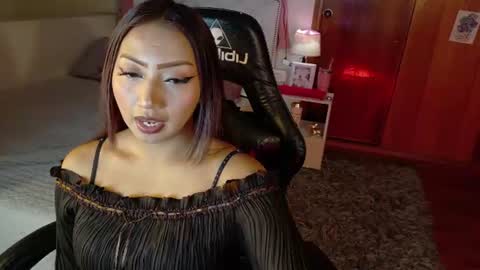 Snapshot of cattleya_love_ chatting on 08/05/26, 02:25 Cattleya online show from 08/05/26, 02:25