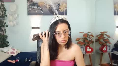Caty online show from 10/22/25, 07:57