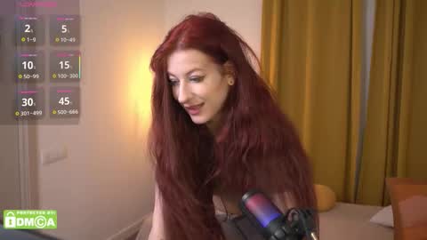 caty_cuddly online show from 11/19/25, 09:26