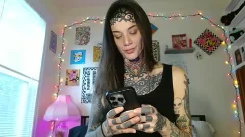 alaska online show from 10/30/25, 09:59