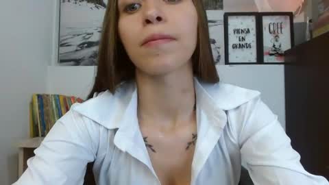 Snapshot of cayetana_01 chatting on 04/06/26, 07:15 cayetana online show from 04/06/26, 07:15