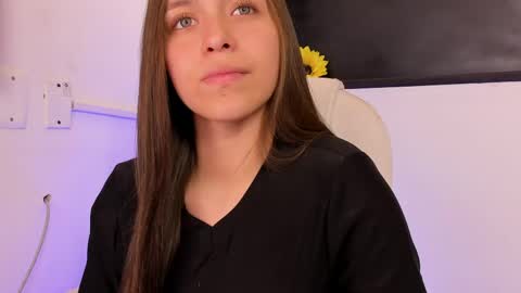 Snapshot of cayetana_01 chatting on 05/31/26, 07:26 cayetana online show from 05/31/26, 07:26