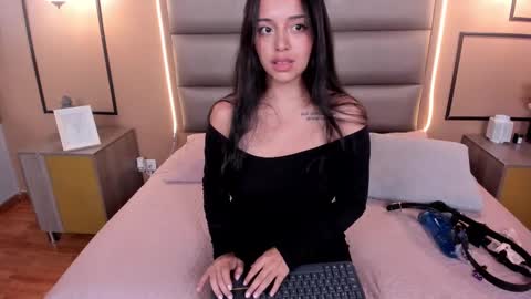 caylincollins online show from 02/07/25, 01:25