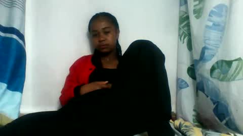 Snapshot of cclanioo chatting on 05/18/26, 04:35 cclanioo online show from 05/18/26, 04:35