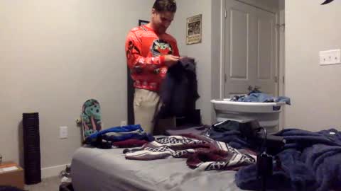 Snapshot of ccmanrivs120 chatting on 12/13/24, 02:21 Rivs online show from 12/13/24, 02:21