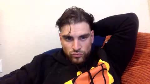 Snapshot of ccmanrivs120 chatting on 01/22/25, 01:31 Rivs online show from 01/22/25, 01:31