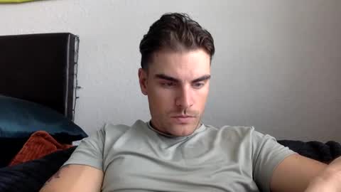 Snapshot of ccmanrivs120 chatting on 01/29/25, 04:19 Rivs online show from 01/29/25, 04:19