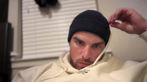 Snapshot of ccmanrivs120 chatting on 09/25/25, 02:26 Rivs online show from 09/25/25, 02:26