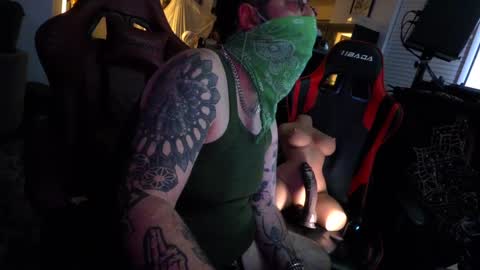 Snapshot of ccook1200 chatting on 09/25/25, 06:06 ccook1200 online show from 09/25/25, 06:06