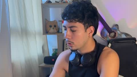 Snapshot of cdcanon chatting on 10/12/25, 09:03 Carlos online show from 10/12/25, 09:03