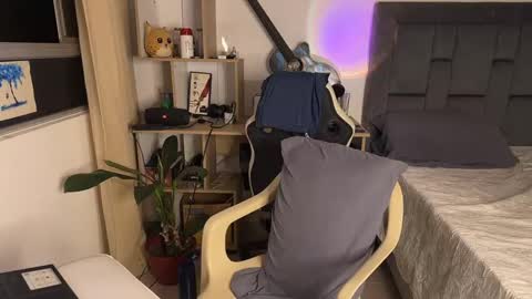 Snapshot of cdcanon chatting on 10/26/25, 12:38 Carlos online show from 10/26/25, 12:38