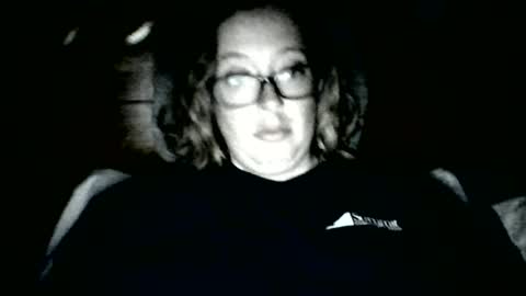 Snapshot of cdutton1997 chatting on 06/16/26, 02:36 cdutton1997 online show from 06/16/26, 02:36