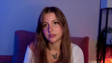 Lina  online show from 11/10/25, 07:13