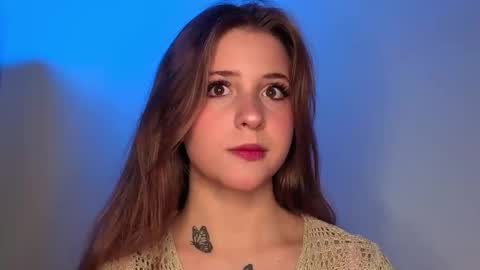 Lina  online show from 12/14/25, 07:07