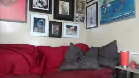 Snapshot of cecilysaintclaire chatting on 12/05/25, 12:47 Cecily Saint Claire online show from 12/05/25, 12:47