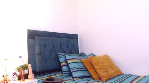 Cedrixx10 online show from 11/05/25, 09:04