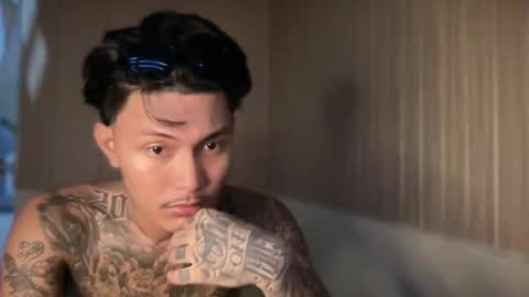 Snapshot of ceesteve_hot chatting on 05/16/26, 06:32 ceesteve_hot online show from 05/16/26, 06:32