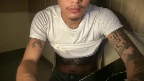 Snapshot of ceesteve_hot chatting on 06/11/26, 06:11 ceesteve_hot online show from 06/11/26, 06:11