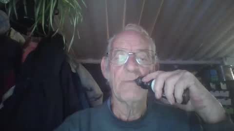 Chuck online show from 10/05/25, 03:49