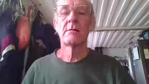 Chuck online show from 10/11/25, 09:46