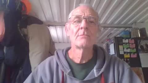 Chuck online show from 11/09/25, 10:41