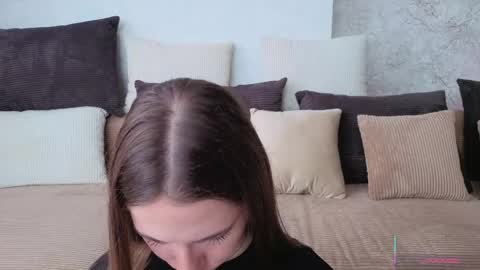 Josie Manesi online show from 05/04/26, 06:20