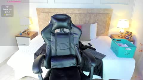 celeste online show from 12/01/25, 01:54