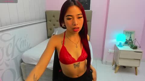 Snapshot of celeste_cortes chatting on 02/08/25, 11:55 Celeste online show from 02/08/25, 11:55