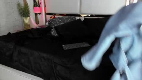 celeste_starsss online show from 02/22/25, 01:00