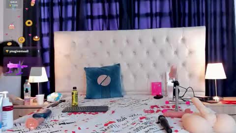 Snapshot of celeste_storms chatting on 11/19/25, 12:27 CELESTE MIRANDA online show from 11/19/25, 12:27