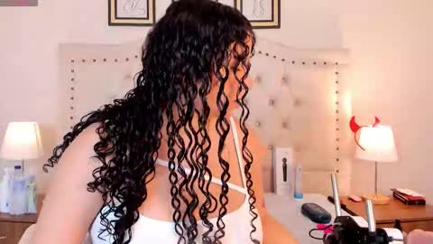 Snapshot of celeste_storms chatting on 12/02/25, 12:21 CELESTE MIRANDA online show from 12/02/25, 12:21