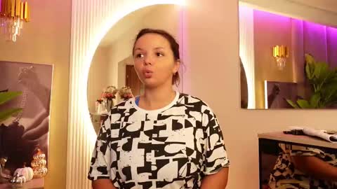 Snapshot of celestebailey chatting on 11/02/25, 05:10 CelesteBailey online show from 11/02/25, 05:10