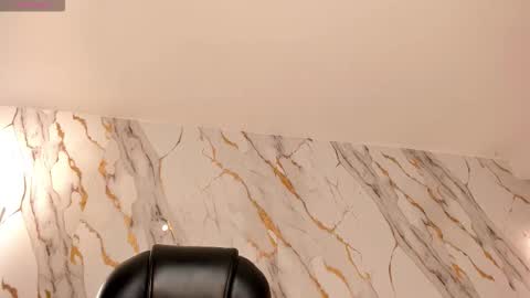 Snapshot of celestemoonx1 chatting on 11/17/25, 06:57 Celeste Moon online show from 11/17/25, 06:57