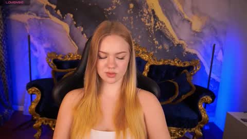 Snapshot of celestenoirr chatting on 11/06/25, 07:42 celestenoirr online show from 11/06/25, 07:42