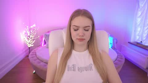 Snapshot of celestenoirr chatting on 02/12/26, 08:53 celestenoirr online show from 02/12/26, 08:53