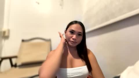 Snapshot of celesteslut26 chatting on 06/04/26, 12:33 celeste online show from 06/04/26, 12:33