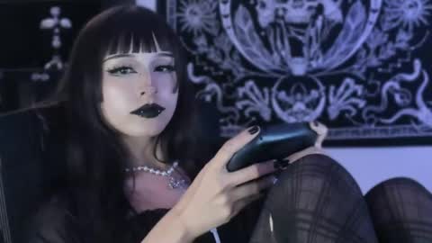   online show from 05/05/26, 01:57