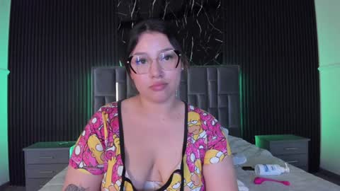Celeste Bloom online show from 12/31/24, 08:26