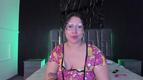Celeste Bloom online show from 12/31/24, 11:31