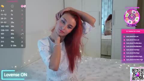 Snapshot of celestynstar chatting on 11/17/25, 08:03 CelestynStar online show from 11/17/25, 08:03